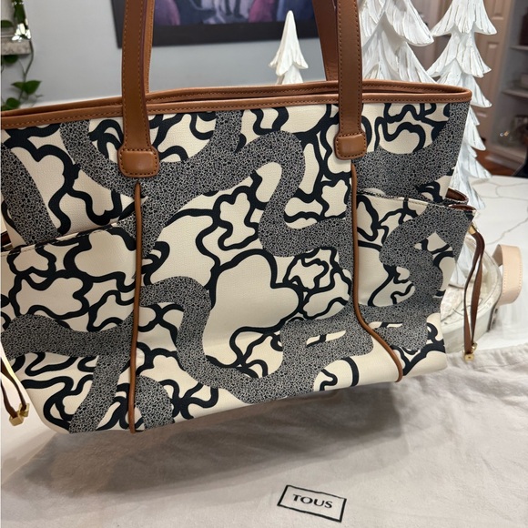 TOUS Kaos Icon large beige tote bag in canvas with leather - Picture 8 of 8